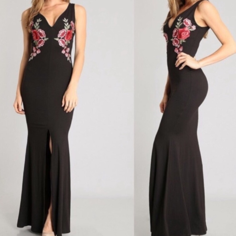 Rose stitched elegant maxi dress